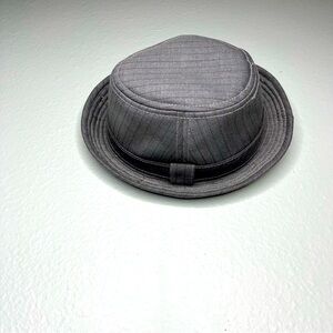 Goorin gray pinstripe fedora One Size brown stripes.